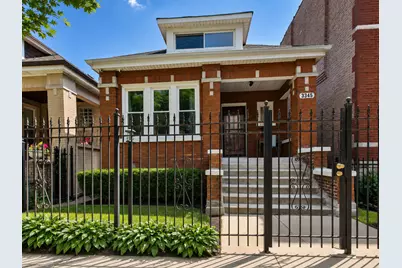 3345 W Carroll Avenue, Chicago, IL 60624 - Photo 1