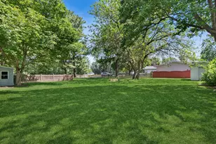 28W691 Leverenz Rd, Naperville, IL 60564 - Photo 20