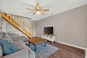 1034 Cove Dr, Prospect Heights, IL 60070 - Photo 6