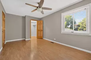 1034 Cove Dr, Prospect Heights, IL 60070 - Photo 10