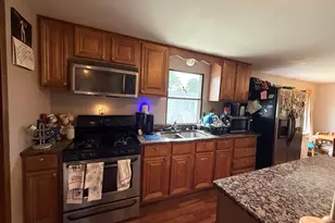 111 Huntsbridge Rd, Matteson, IL 60443 - Photo 2