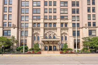 680 N Lake Shore Drive #1313, Chicago, IL 60611 - Photo 2