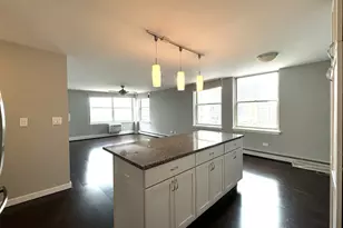 3033 N Sheridan Rd, Chicago, IL 60657 - Photo 4