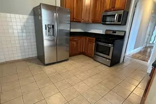 4411 W Montrose Ave, Chicago, IL 60641 - Photo 2