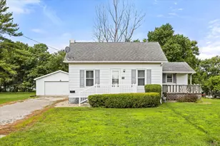 908 N Otter Creek Rd, Streator, IL 61364 - Photo 1