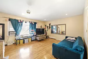 1105 Holiday Ln, Des Plaines, IL 60016 - Photo 8