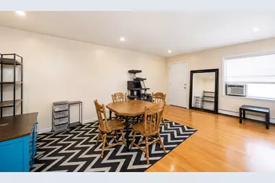 1105 Holiday Lane #15, Des Plaines, IL 60016 - Photo 6