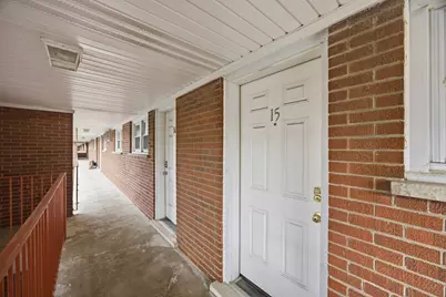 1105 Holiday Lane #15, Des Plaines, IL 60016 - Photo 2