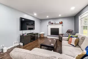 40233 N Lakeview Ave, Antioch, IL 60002 - Photo 12