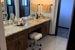 8541 S 83rd Ave, Hickory Hills, IL 60457 - Photo 24