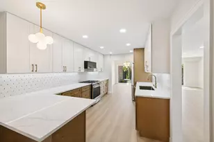 1935 Mission Hills Ln, Northbrook, IL 60062 - Photo 6