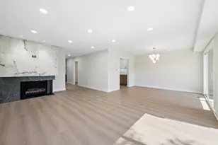 1935 Mission Hills Ln, Northbrook, IL 60062 - Photo 2