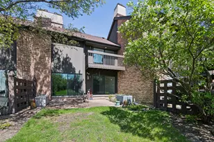 1935 Mission Hills Ln, Northbrook, IL 60062 - Photo 24