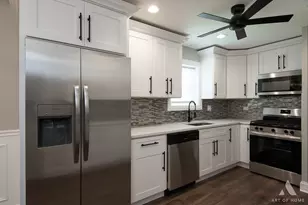 7737 S Champlain Ave, Chicago, IL 60619 - Photo 14
