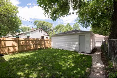 7737 S Champlain Avenue, Chicago, IL 60619 - Photo 4