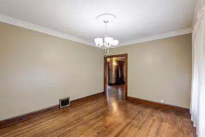 10708 S Avenue E, Chicago, IL 60617 - Photo 8