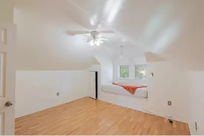 10708 S Avenue E, Chicago, IL 60617 - Photo 20