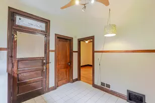 10708 S Ave E, Chicago, IL 60617 - Photo 12