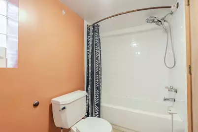 10708 S Avenue E, Chicago, IL 60617 - Photo 22