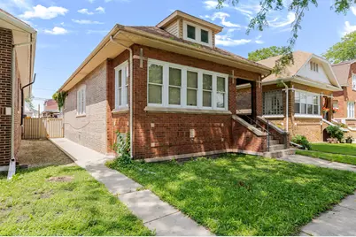 10708 S Avenue E, Chicago, IL 60617 - Photo 2