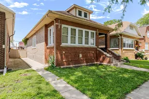 10708 S Ave E, Chicago, IL 60617 - Photo 2