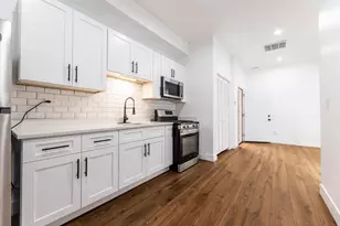 1421 E 69th Pl, Chicago, IL 60637 - Photo 12