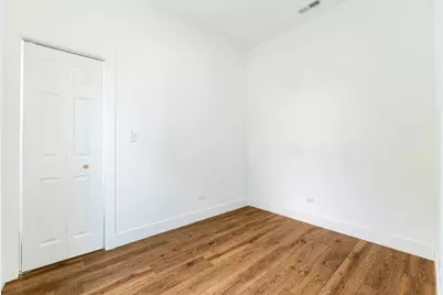 1421 E 69th Place, Chicago, IL 60637 - Photo 16