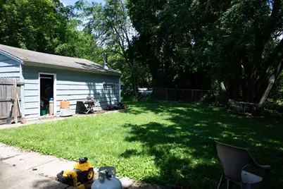 210 E Miller Avenue, Hinckley, IL 60520 - Photo 4