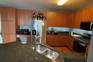 140 S River St, Aurora, IL 60506 - Photo 10