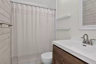 186 Royce Dr, Bloomingdale, IL 60108 - Photo 14