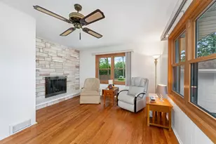 19 W Adams St, Villa Park, IL 60181 - Photo 6