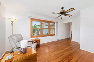 19 W Adams St, Villa Park, IL 60181 - Photo 8