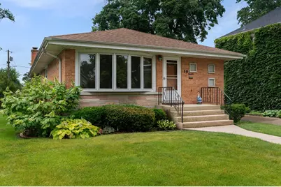 19 W Adams Street, Villa Park, IL 60181 - Photo 1