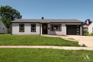 916 Mulberry Ln, Streamwood, IL 60107 - Photo 1