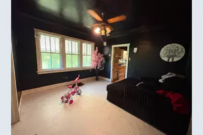 14032 S Burnham Avenue, Burnham, IL 60633 - Photo 4
