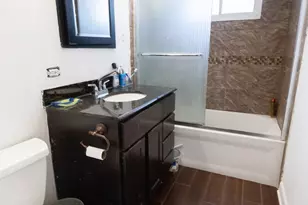 8421 S Scottsdale Ave, Chicago, IL 60652 - Photo 12