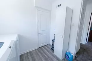 8421 S Scottsdale Ave, Chicago, IL 60652 - Photo 18