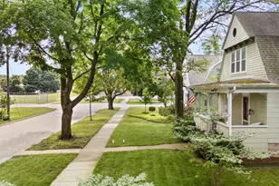 127 Alma St, Sycamore, IL 60178 - Photo 38