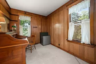 127 Alma St, Sycamore, IL 60178 - Photo 16