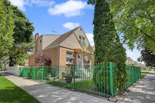 11301 S Avenue H, Chicago, IL 60617 - Photo 4