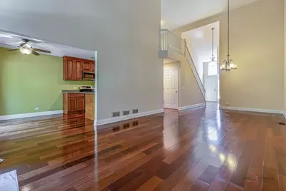 96 Manchester Drive, Buffalo Grove, IL 60089 - Photo 8