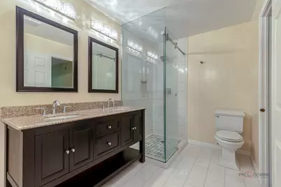 96 Manchester Drive, Buffalo Grove, IL 60089 - Photo 16