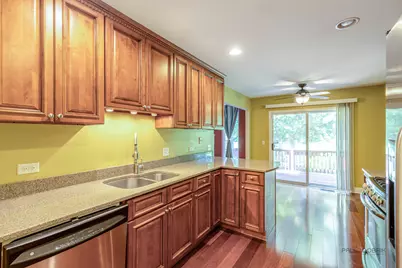 96 Manchester Drive, Buffalo Grove, IL 60089 - Photo 12