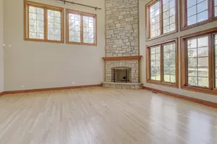 26025 Whispering Woods Cir, Plainfield, IL 60585 - Photo 18