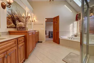 26025 Whispering Woods Cir, Plainfield, IL 60585 - Photo 24