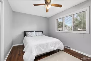 1301 Coolidge Ave, Wheaton, IL 60189 - Photo 8