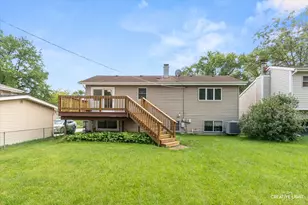 1301 Coolidge Ave, Wheaton, IL 60189 - Photo 16