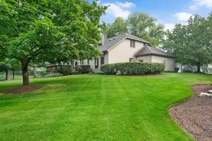 6905 Irish Ct, Darien, IL 60561 - Photo 34