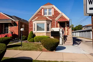 10714 S Eberhart Ave, Chicago, IL 60628 - Photo 1