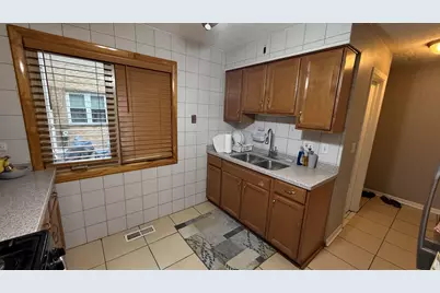 4847 Enfield Avenue #C, Skokie, IL 60077 - Photo 8